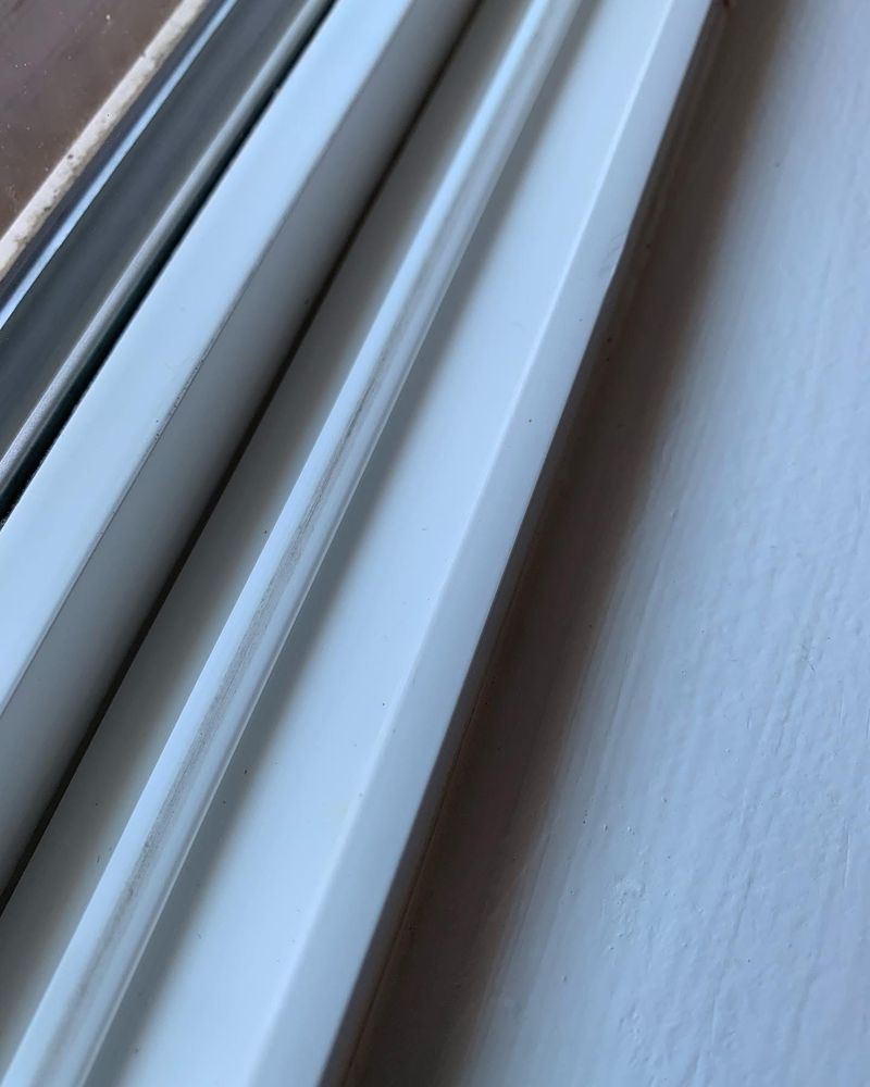 Same sliding door track spotless after deep cleaning